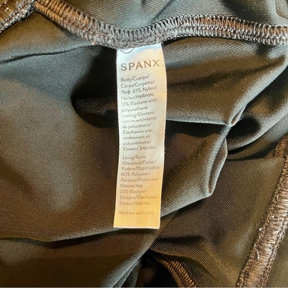 Spanx Faux Leather Moto Leggings in Very Black Size Medium - Picture 9 of 11
